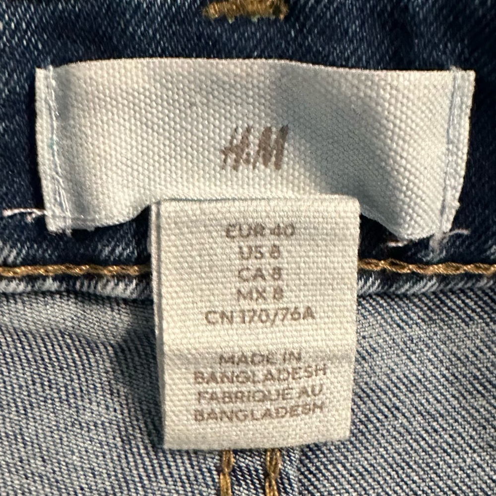 H&M Blue Denim Jeans with Braided Ruched Pocket Trim - Picture 6 of 6